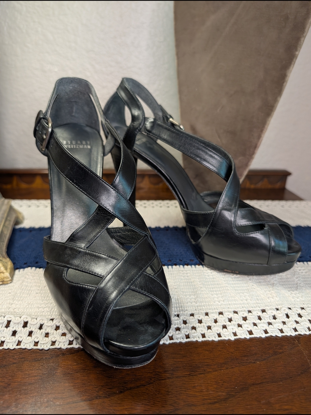 Stuart Weitzman Black Leather Crisscross Strappy Slingback Platform High Heels